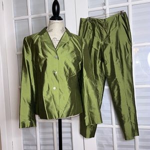 TALBOTS SATIN PANTSUIT AVOCADO GREEN SIZE 14